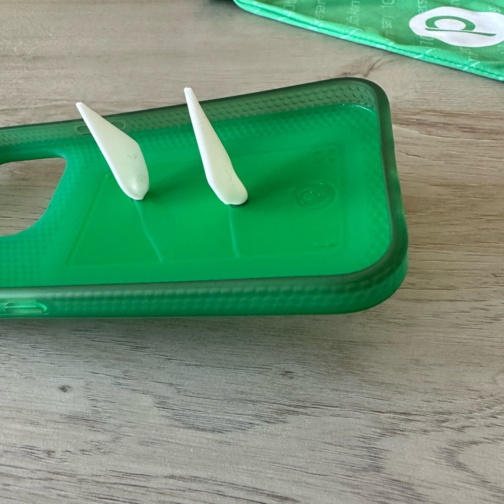 Loopy Case - Limited Edition Green - Picture 7 of 9
